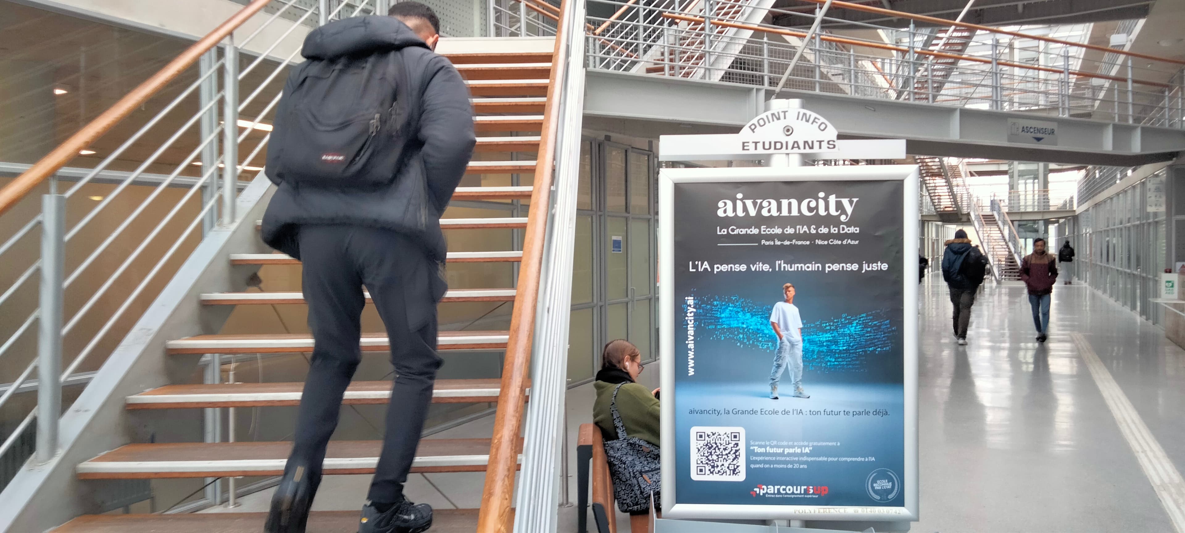 Campagne affichage campus 37